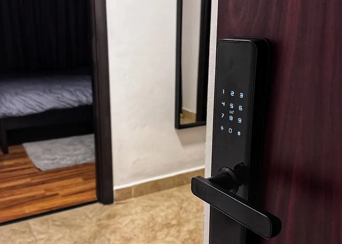 The Magistral - Downtown Апартаменти